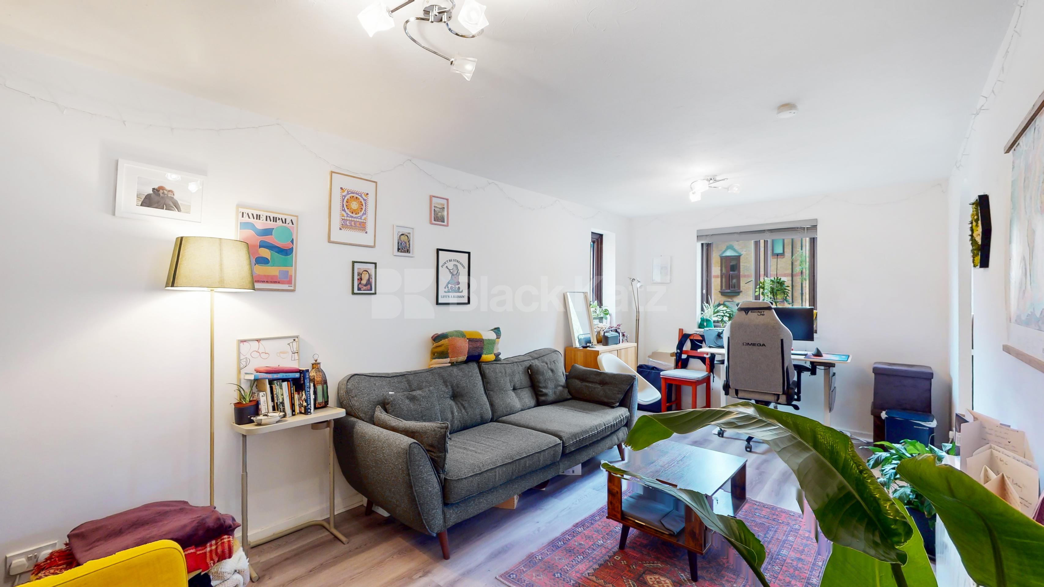 Refurbished a year ago and set on the banks of the river lea Riverside Close, Clapton  E5